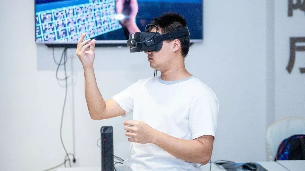 东莞最大数字创意内容制作中心正式揭牌，助力数字内容制作服务迈向新高度